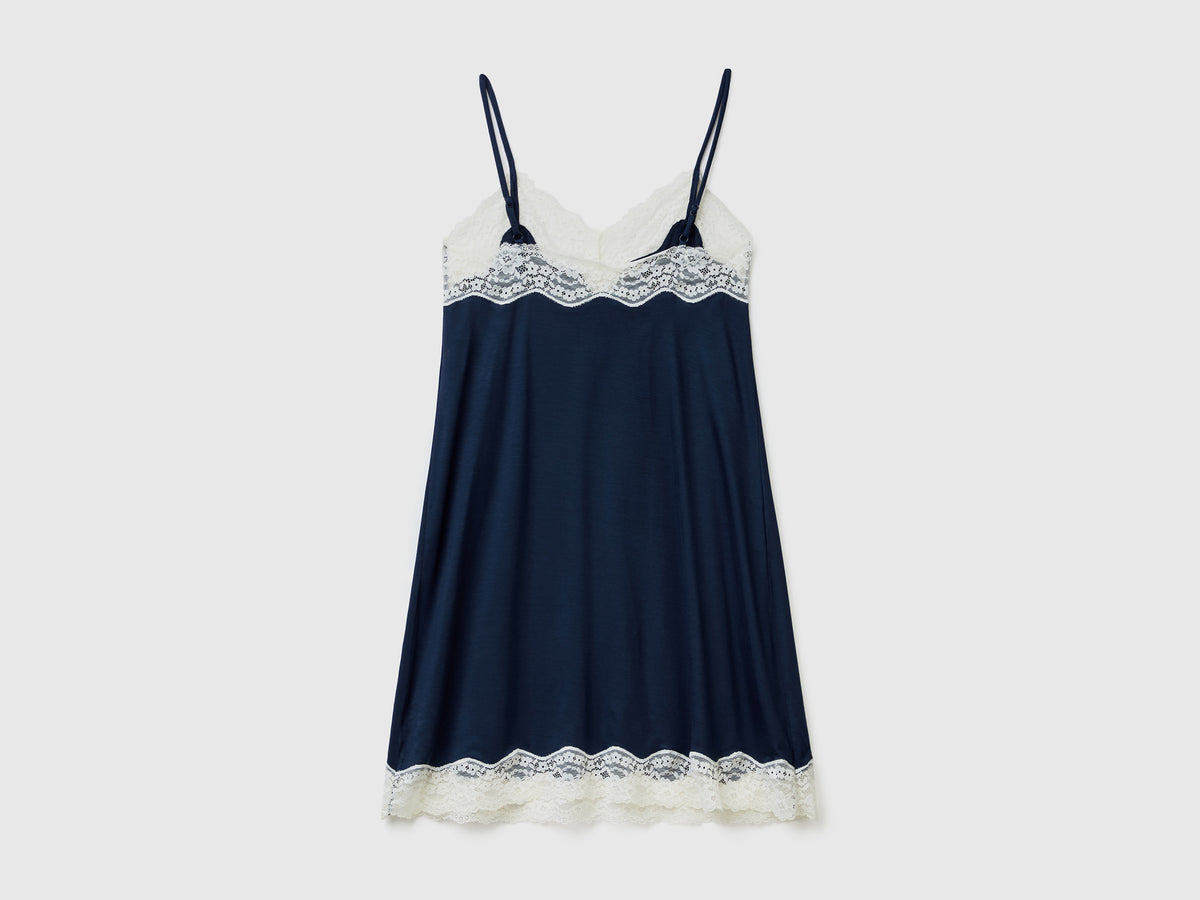 Sottoveste fluida con pizzo