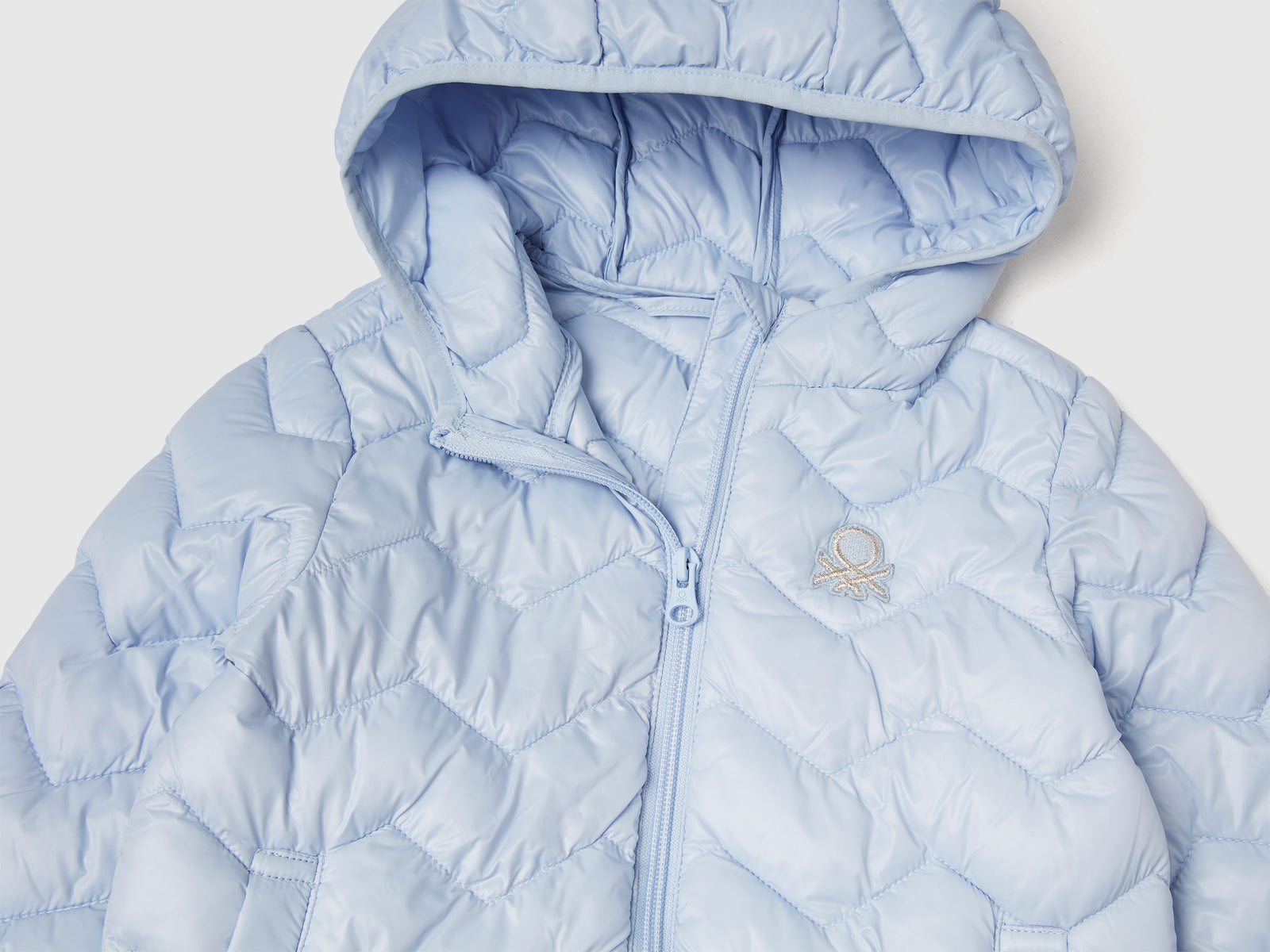 Giubbino imbottito con cappuccio da bimba azzurro 3 | Benetton Outlet