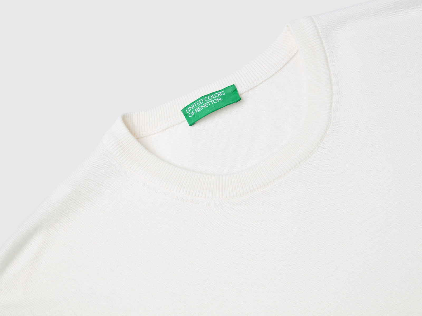 Maglia girocollo 100% cotone da uomo bianco panna 3 | Benetton Outlet
