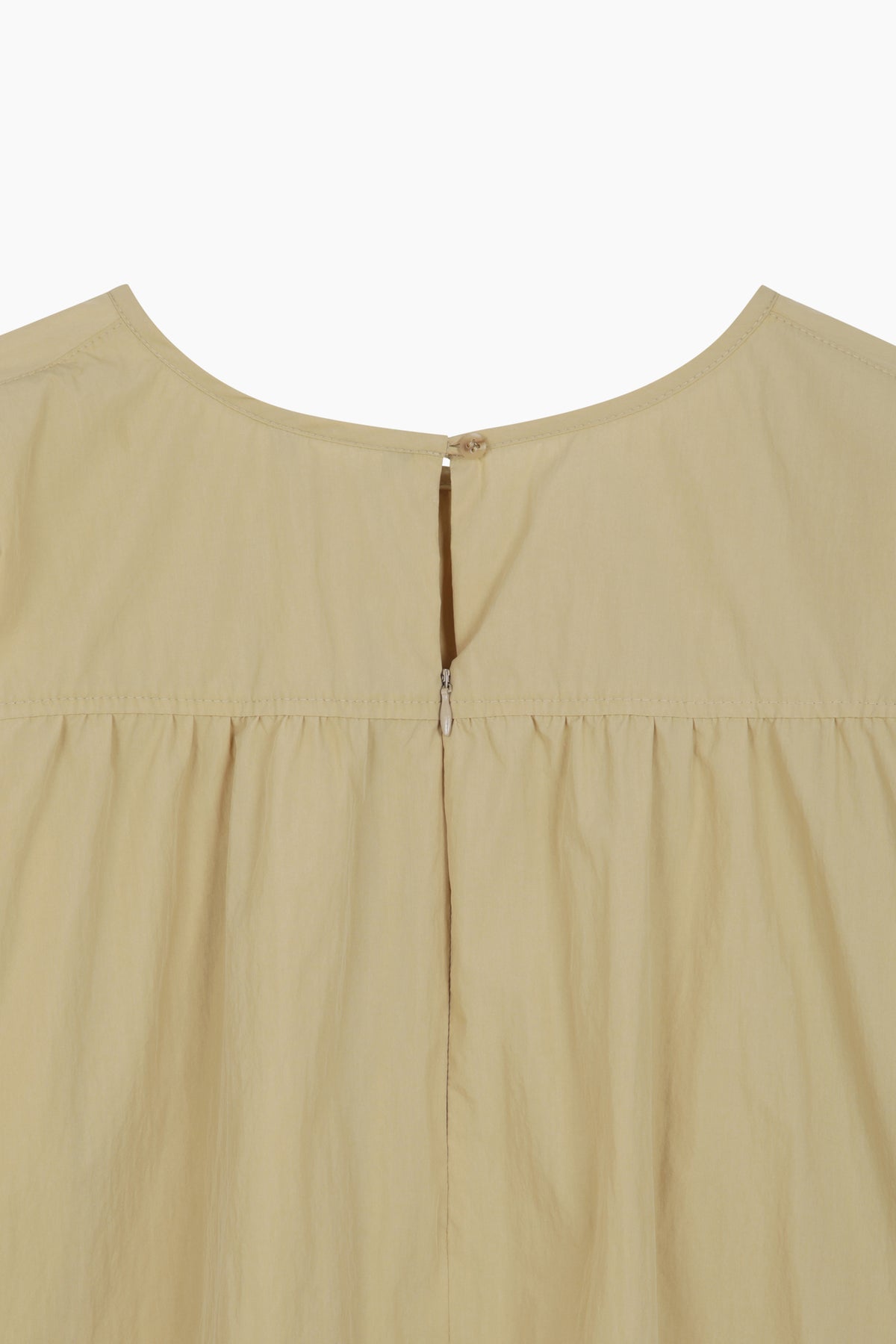 Blusa con maniche a palloncino