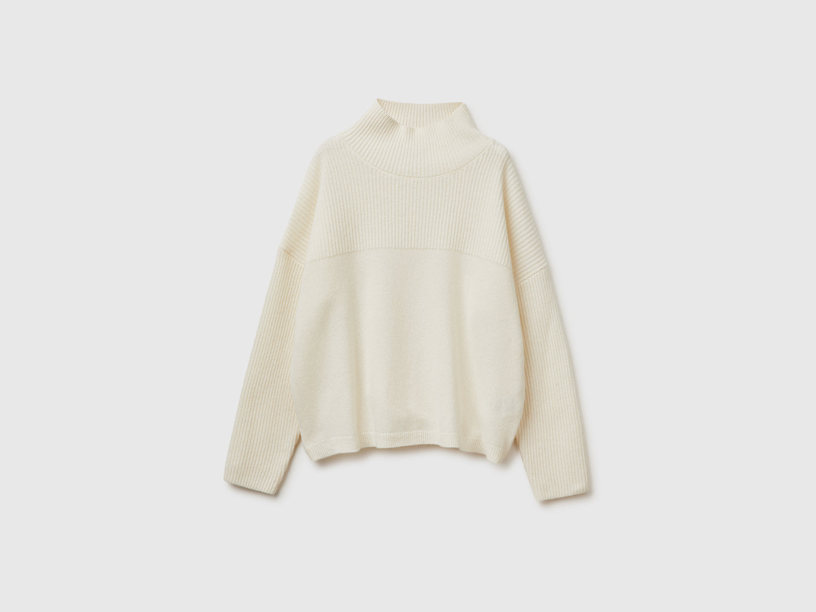 Maglione collo alto 100% lana da donna bianco panna | Benetton Outlet