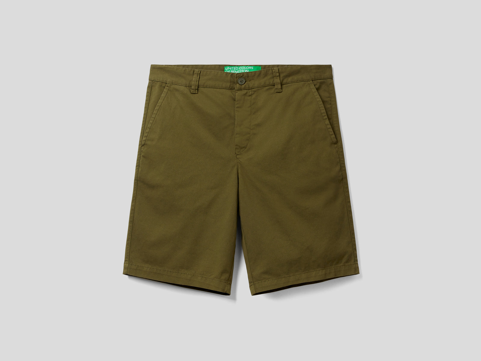 Bermuda chino in cotone stretch da uomo verde militare | Benetton Outlet
