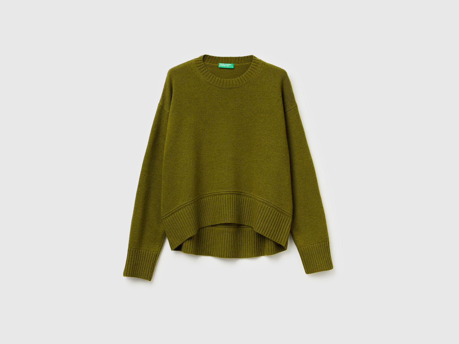 Maglia boxy fit in misto lana da donna verde militare | Benetton Outlet