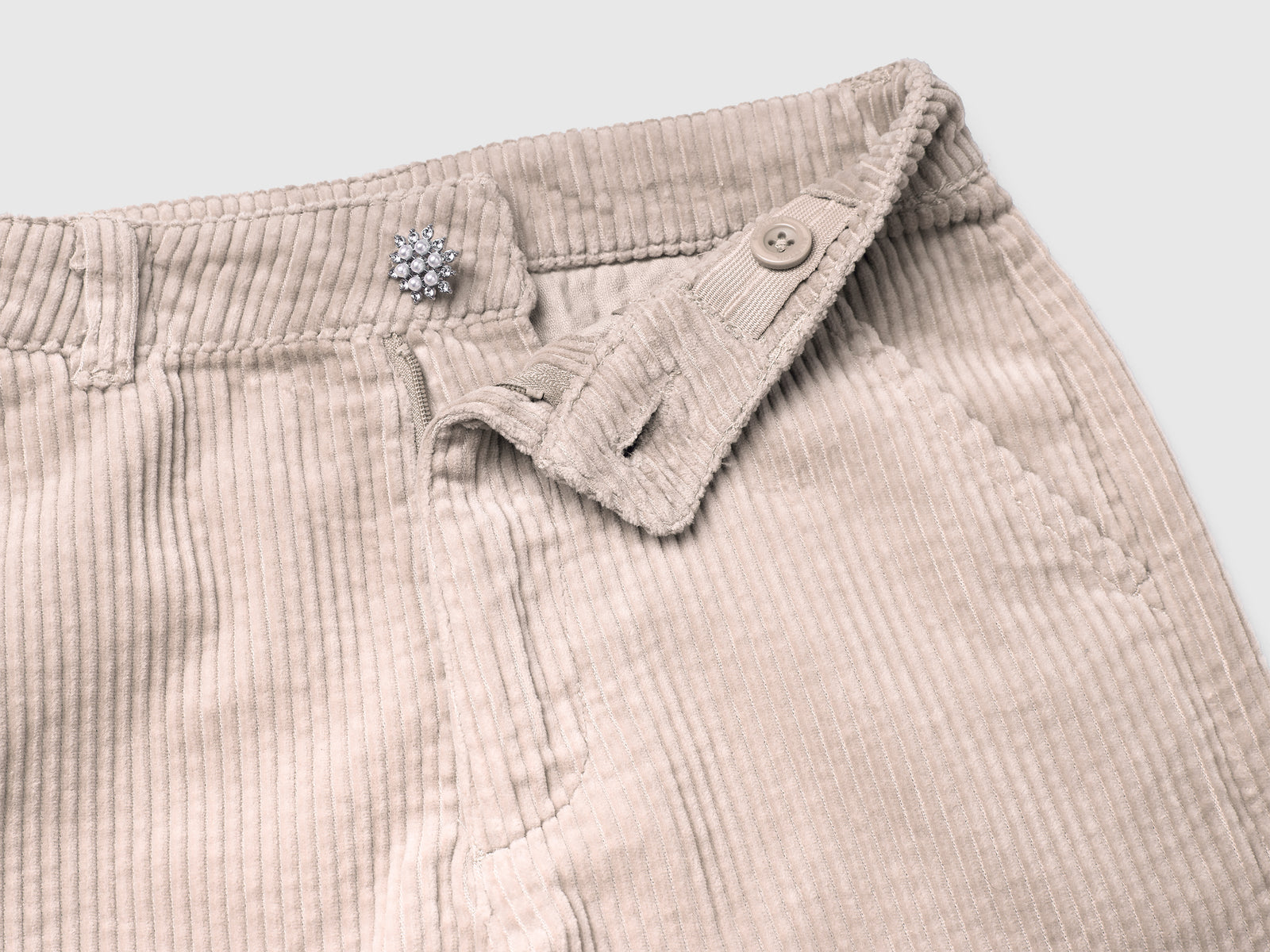 Pantaloni wide fit in velluto da bambina beige 2 | Benetton Outlet