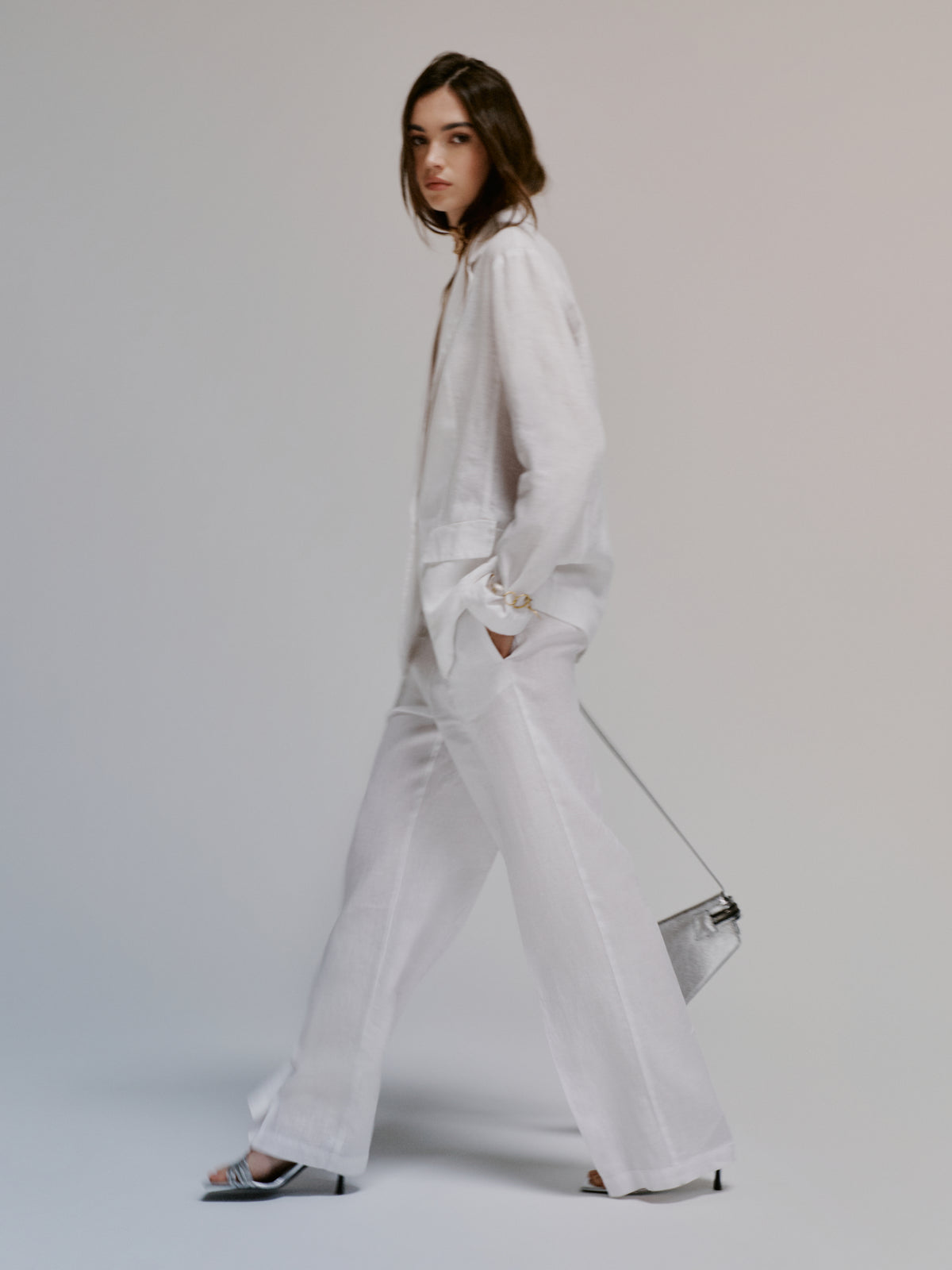 Flare fit trousers in 100% linen