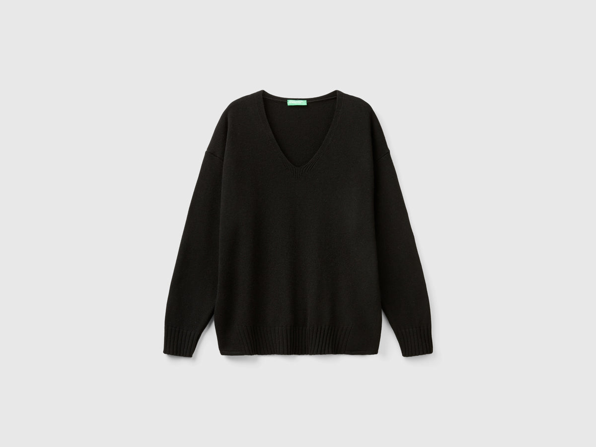 Wool blend V-neck sweater