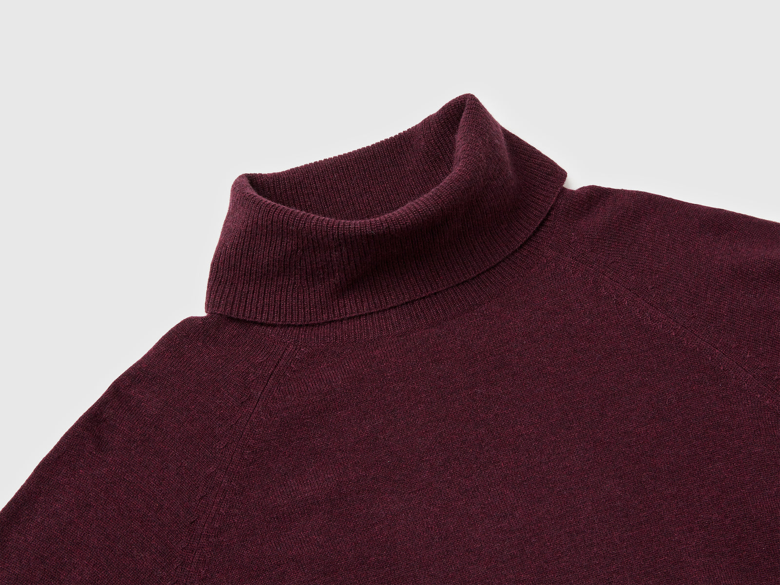 Maglione dolcevita marrone in misto lana e cashmere da donna bruciato 3 | Benetton Outlet