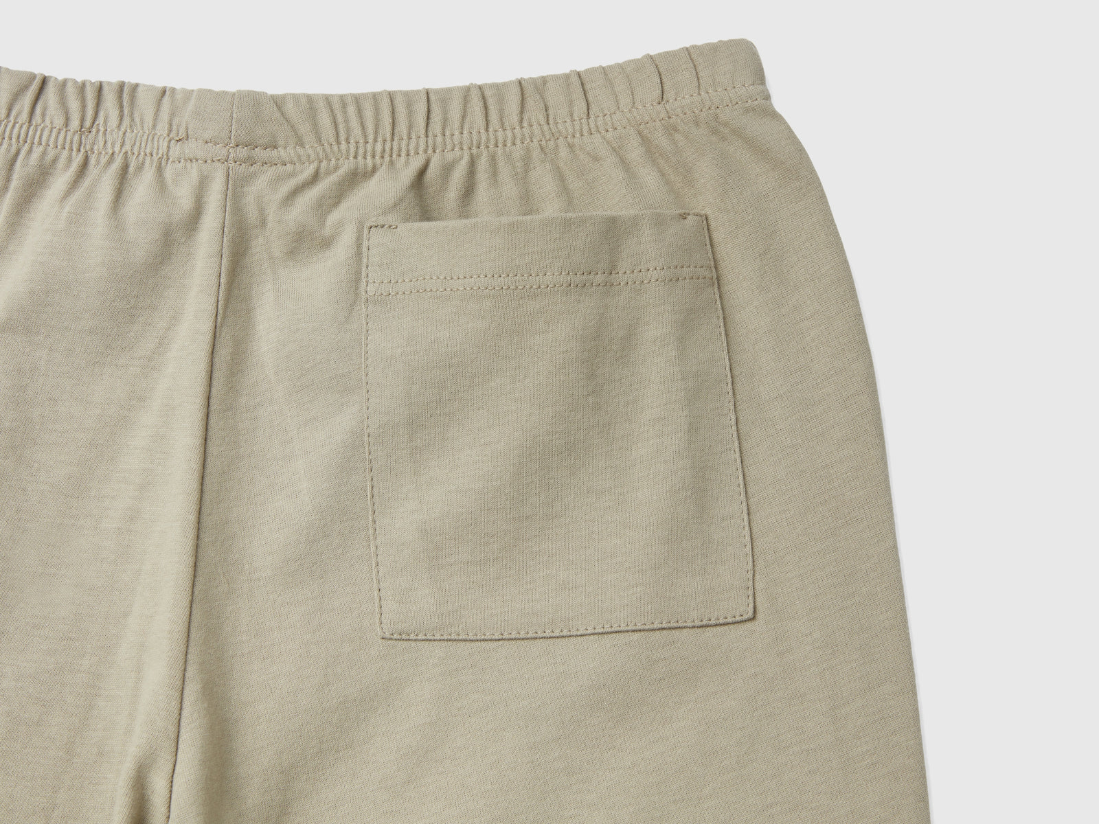 Pigiama ©Disney con stampa Tigro da bambino verde militare 2 | Benetton Outlet