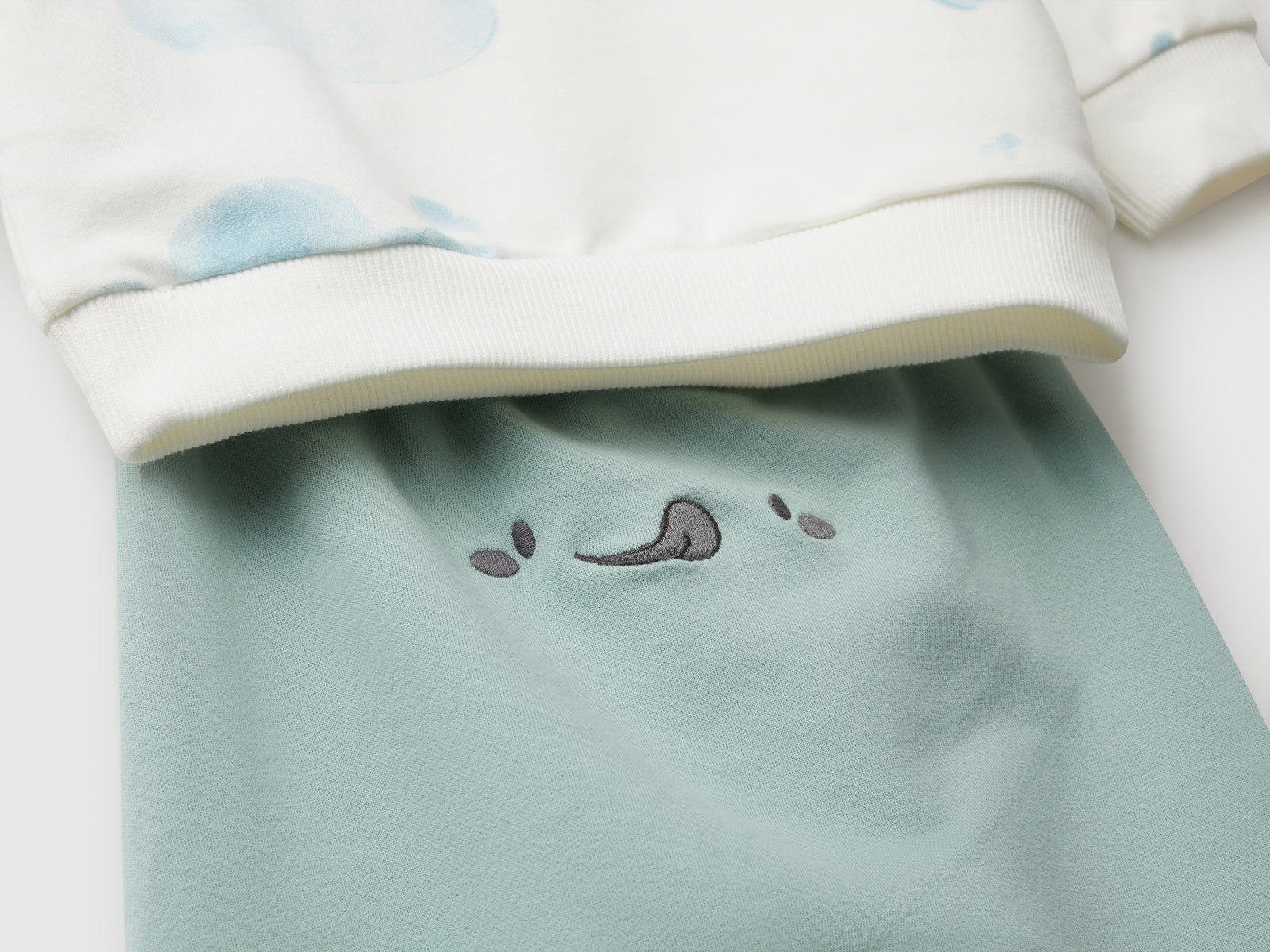 Completino in felpa con stampa da neonato celeste 4 | Benetton Outlet
