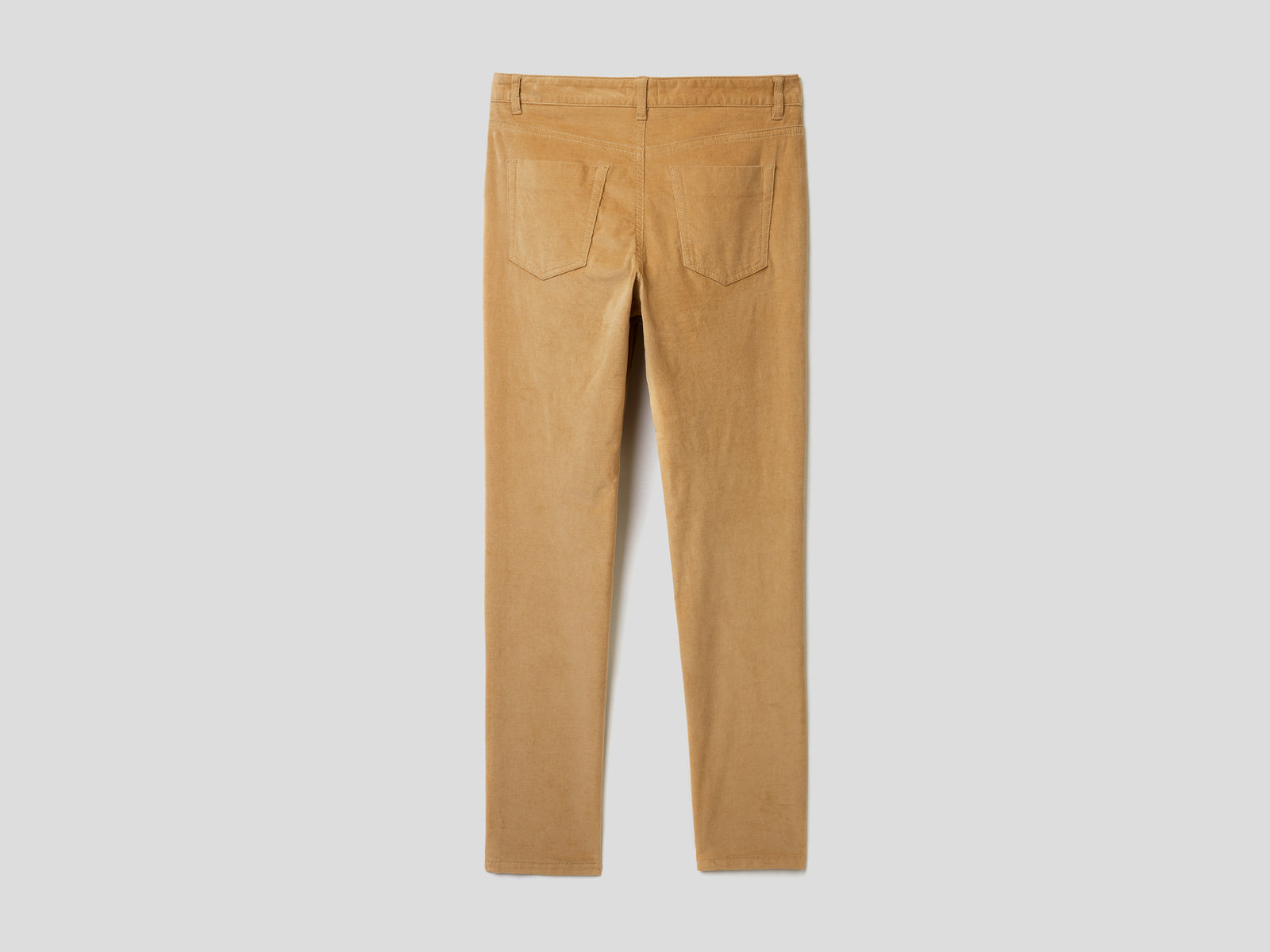 Pantaloni cinque tasche in velluto da donna beige 2 | Benetton Outlet