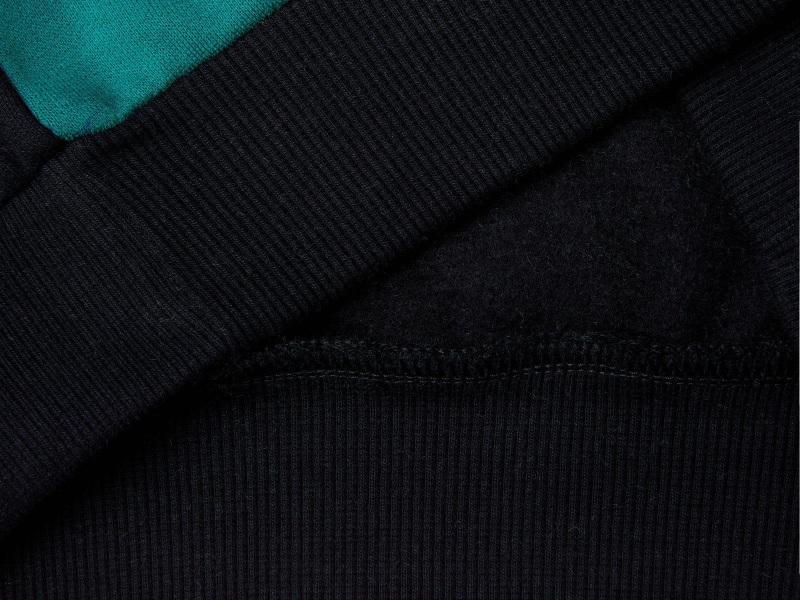 Calda felpa con logo da bambino multi-color 3 | Benetton Outlet