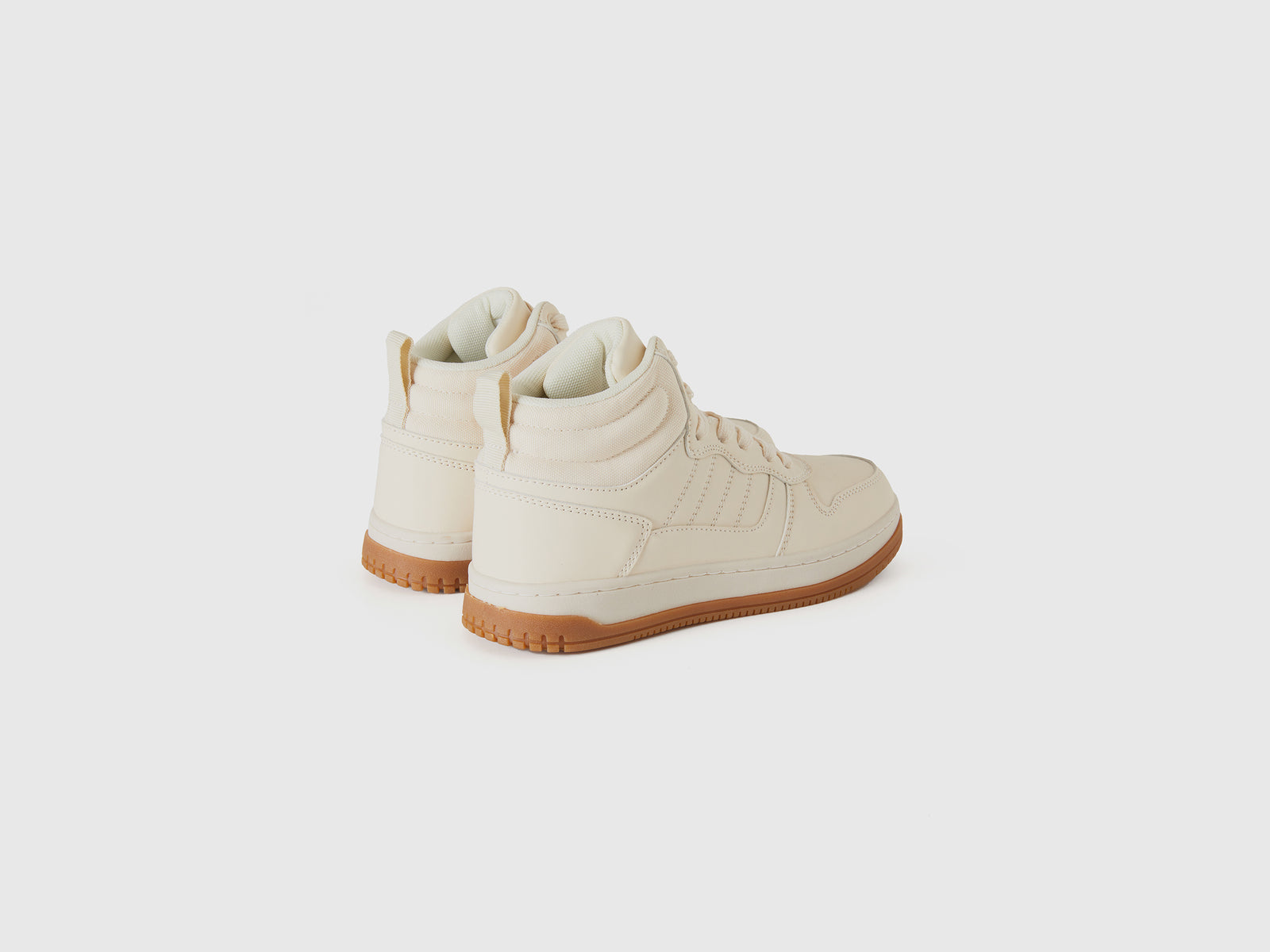 Sneakers alte in tessuto spalmato e mesh da bambino bianco panna 2 | Benetton Outlet