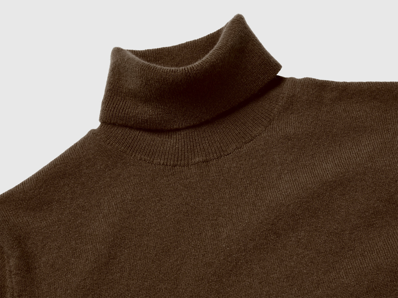 Maglione dolcevita in pura lana Merino da donna marrone 3 | Benetton Outlet