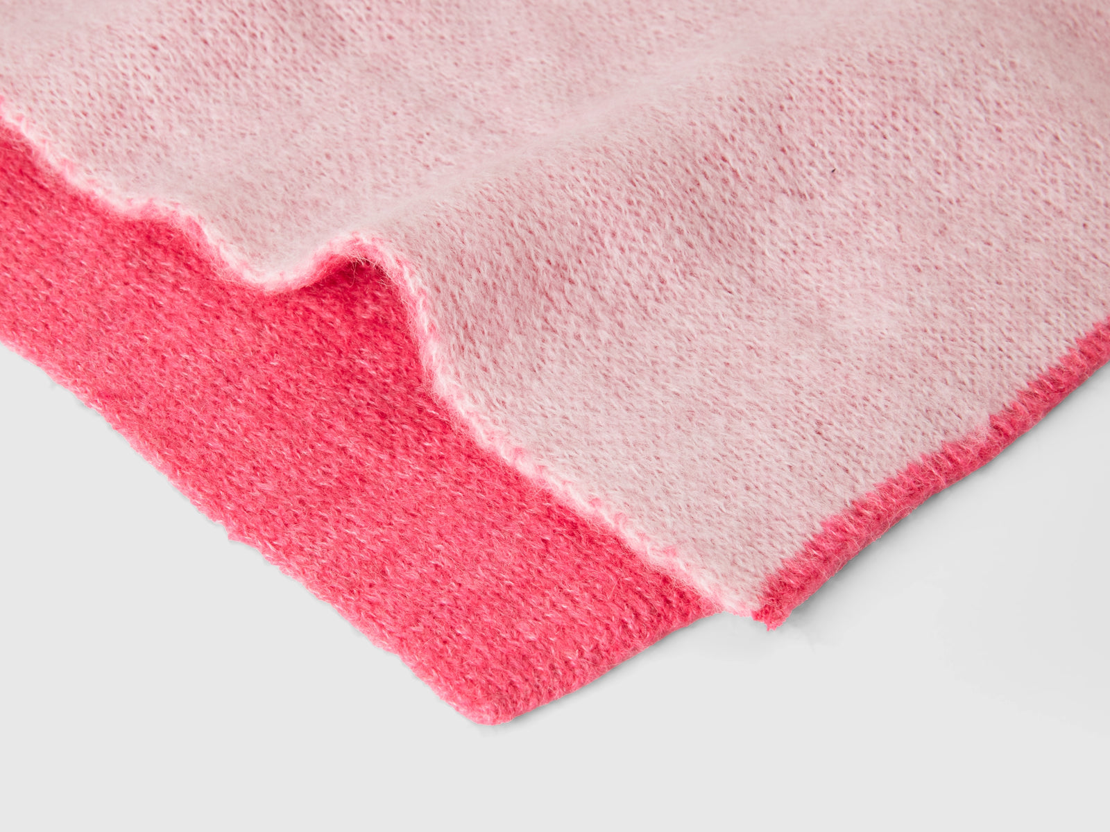 Sciarpa reversibile in maglia da bambina rosa 2 | Benetton Outlet