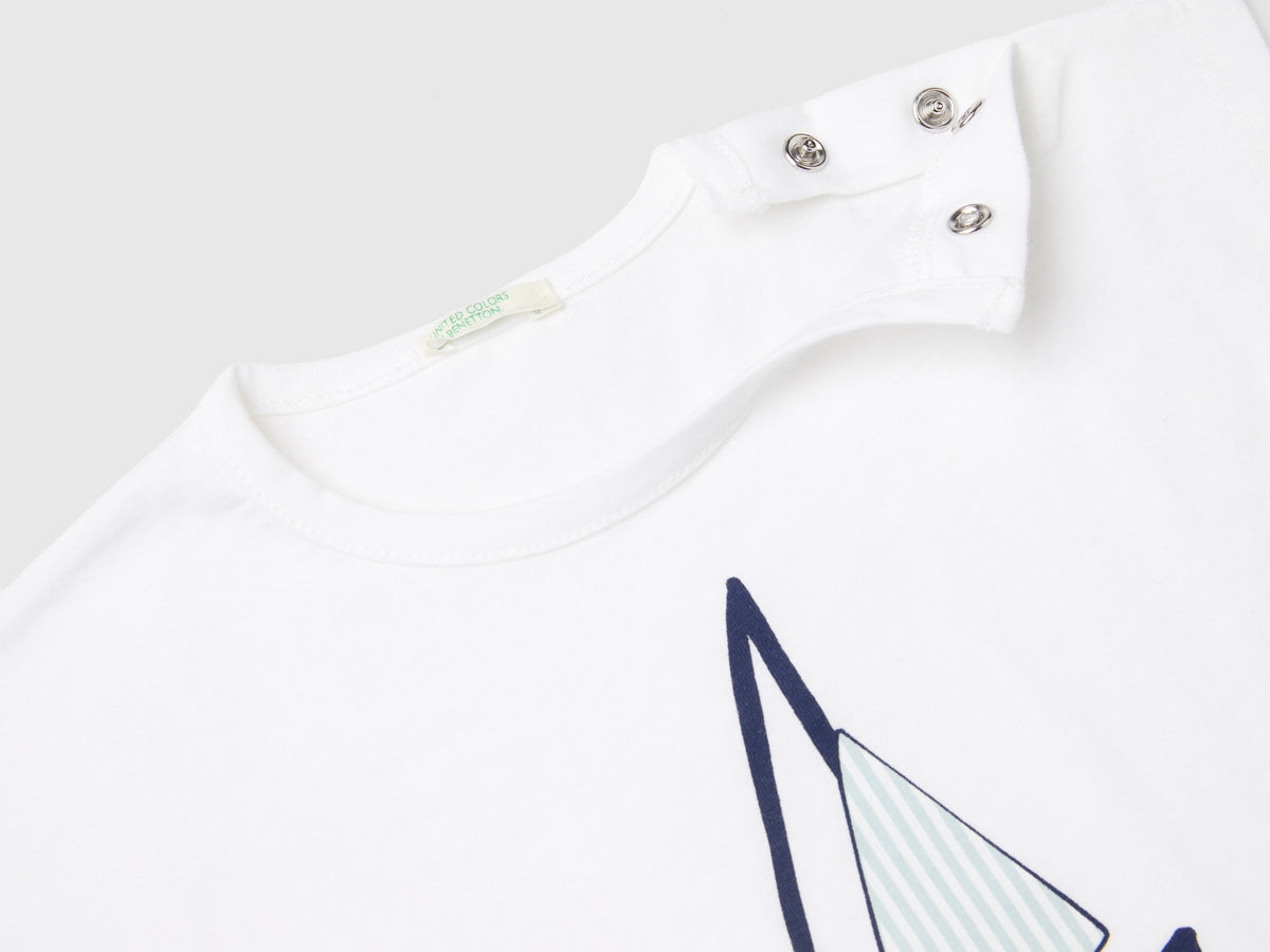 Completo t-shirt e bermuda