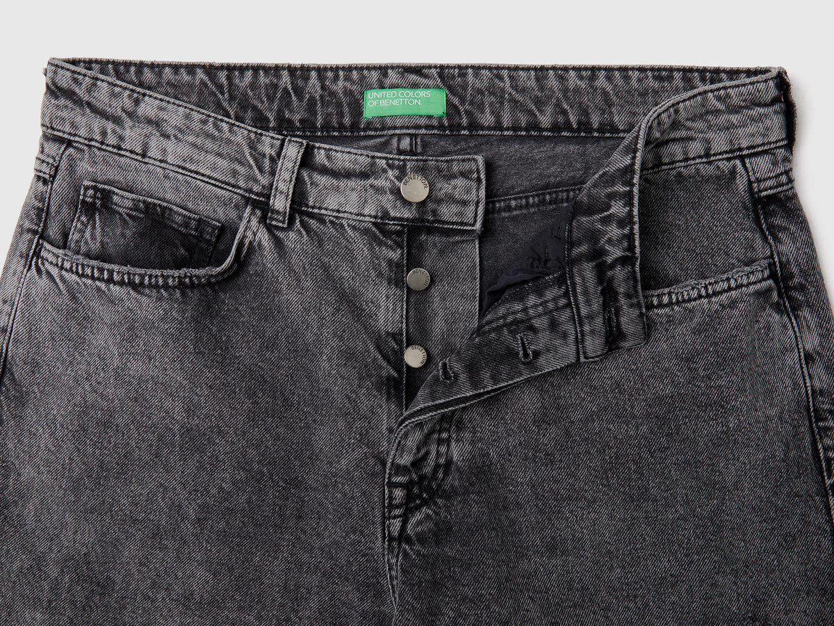 Jeans cinque tasche effetto used