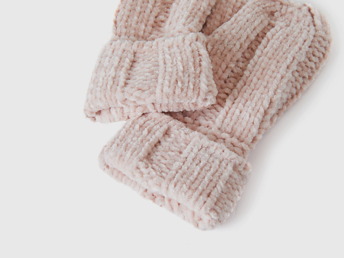 Chenille gloves