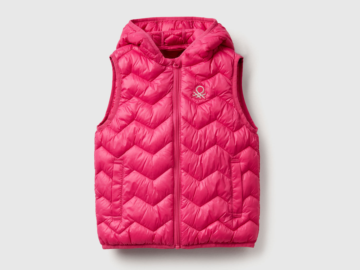 Gilet imbottito con cappuccio da bimba fucsia | Benetton Outlet