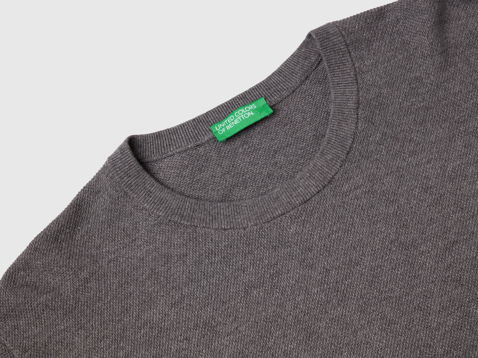 Maglioncino in misto cashmere da uomo grigio scuro 3 | Benetton Outlet