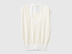 Maglia fluida con scollo a V e lacetti