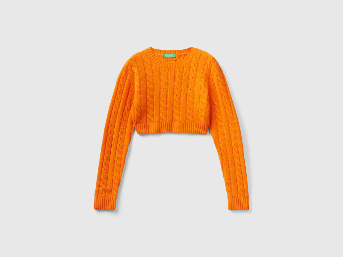 Maglia cropped con trecce