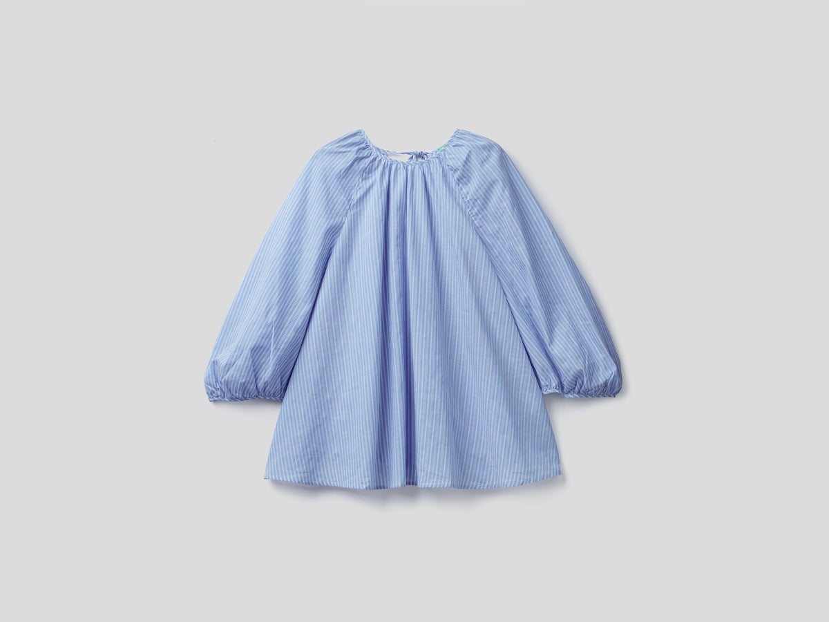 Blusa a righe con lacci sul retro