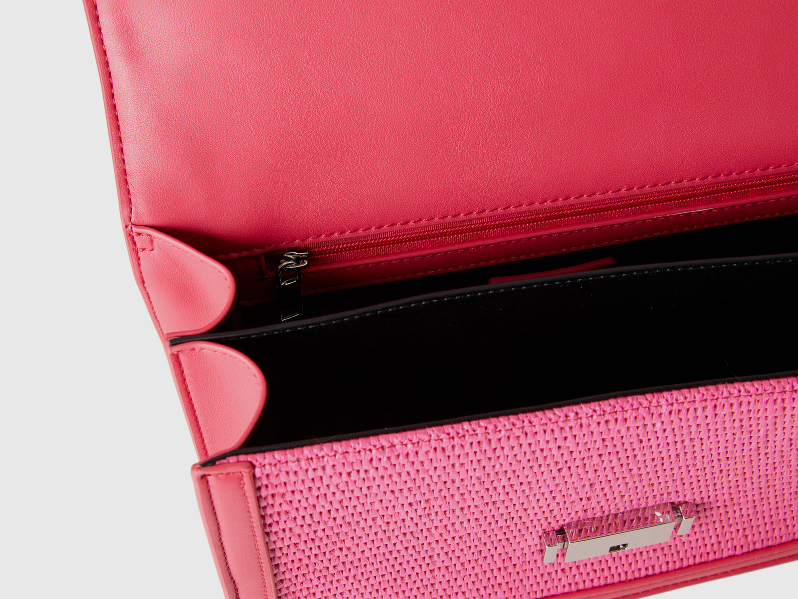 Borsa media effetto rafia da donna fucsia 3 | Benetton Outlet