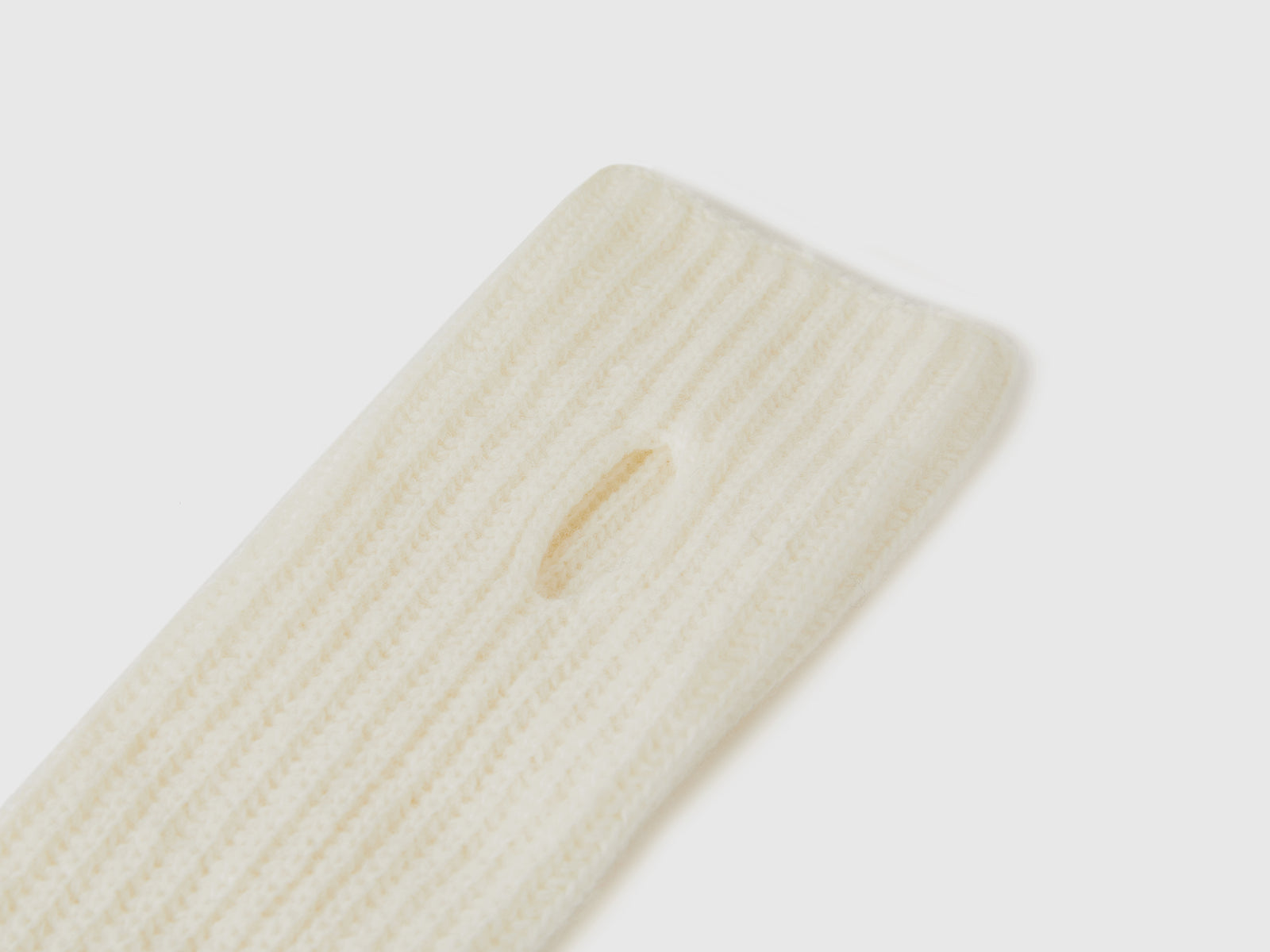 Manicotti in misto lana da donna bianco panna 2 | Benetton Outlet