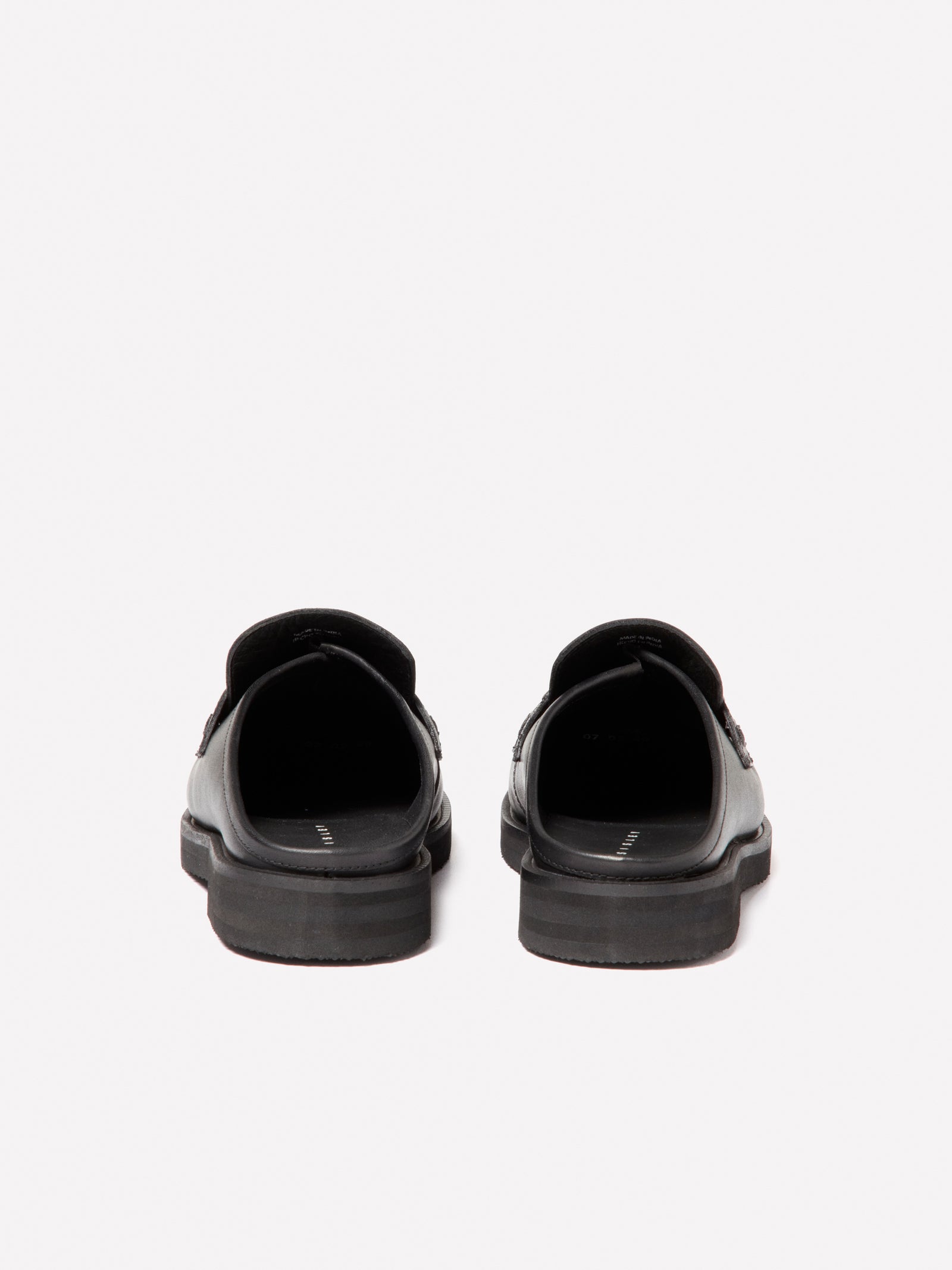 Sabot in pelle con occhielli da donna nero 2 | Sisley Outlet