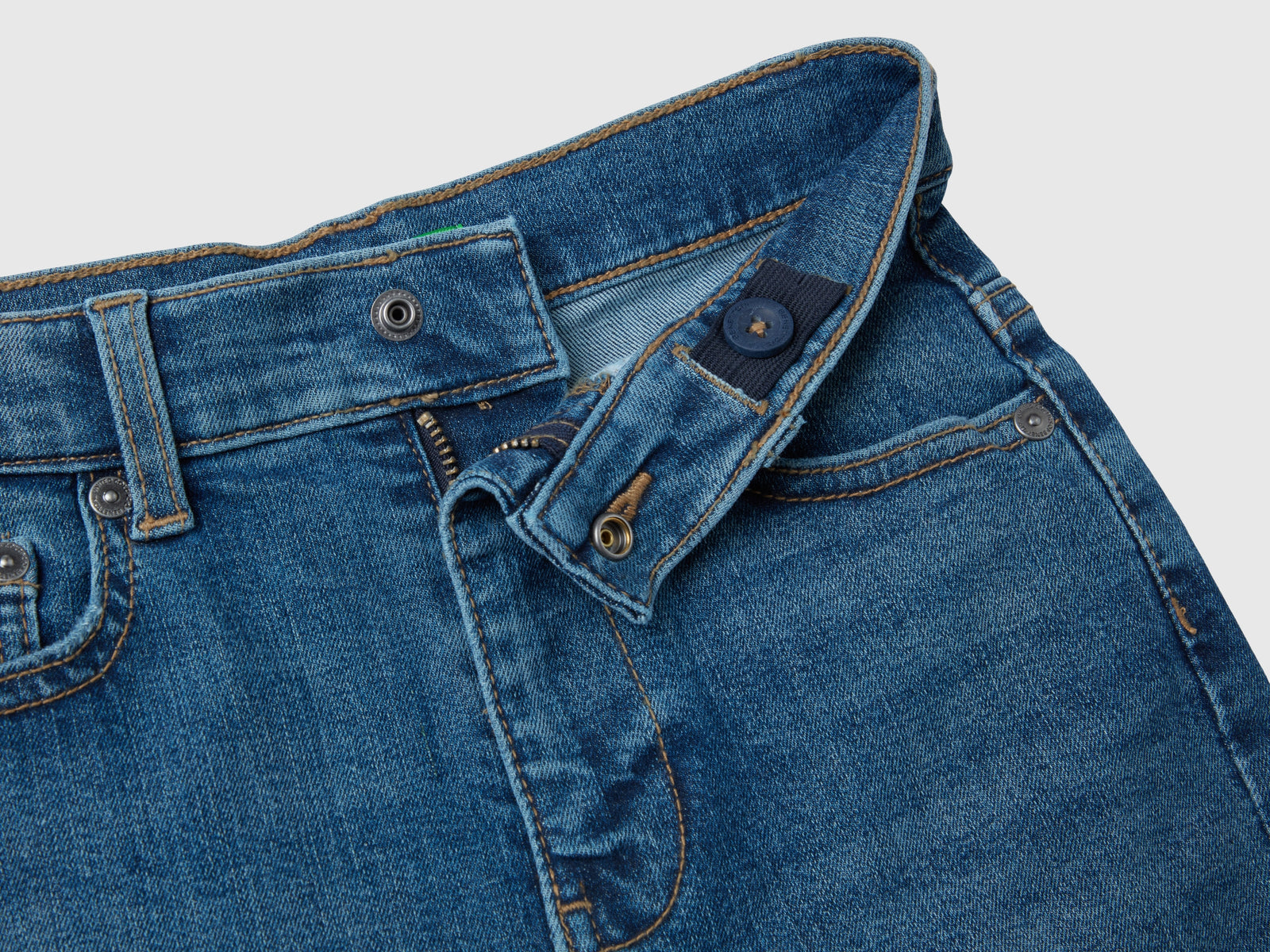 Jeans a vita alta da bambina blu 3 | Benetton Outlet