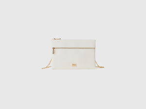 Shoulder pouch