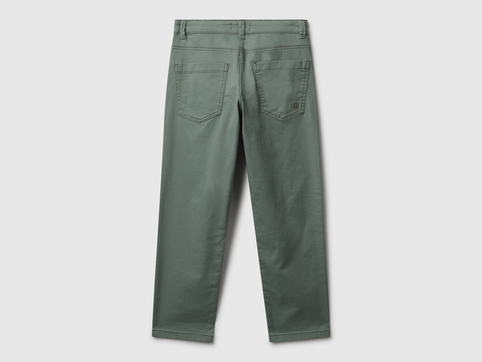 Pantaloni in cotone stretch da bambino verde militare 2 | Benetton Outlet