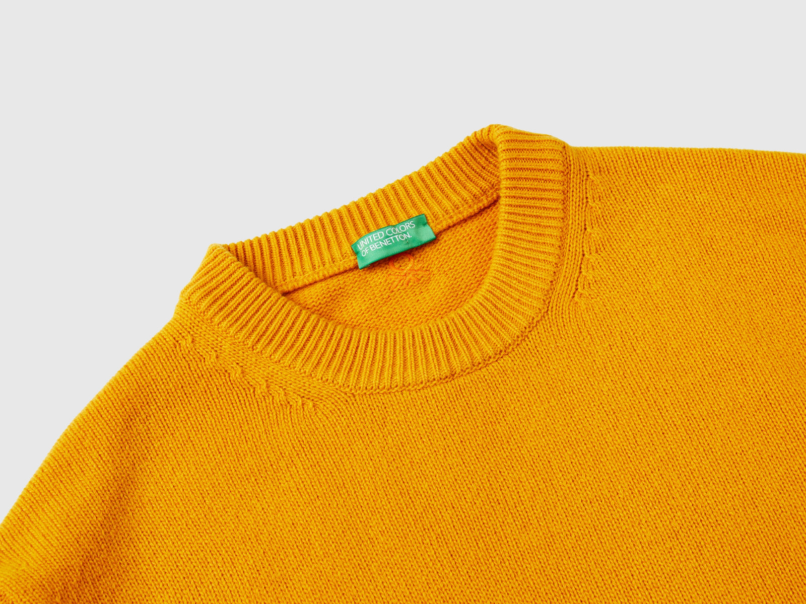 Maglia relaxed fit da uomo senape 3 | Benetton Outlet