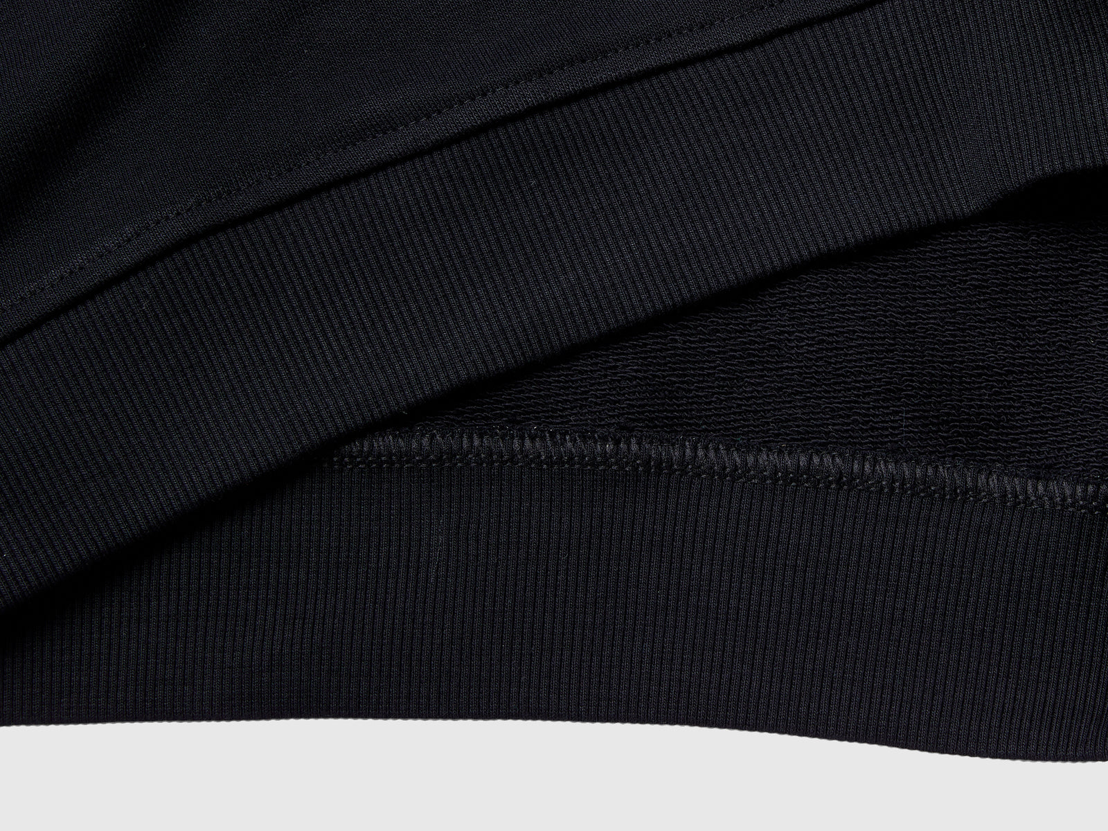 Felpa con stampa logo da bambino nero 2 | Benetton Outlet