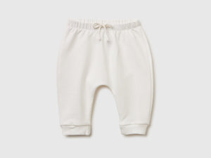 Pantaloni in calda felpa con taschino