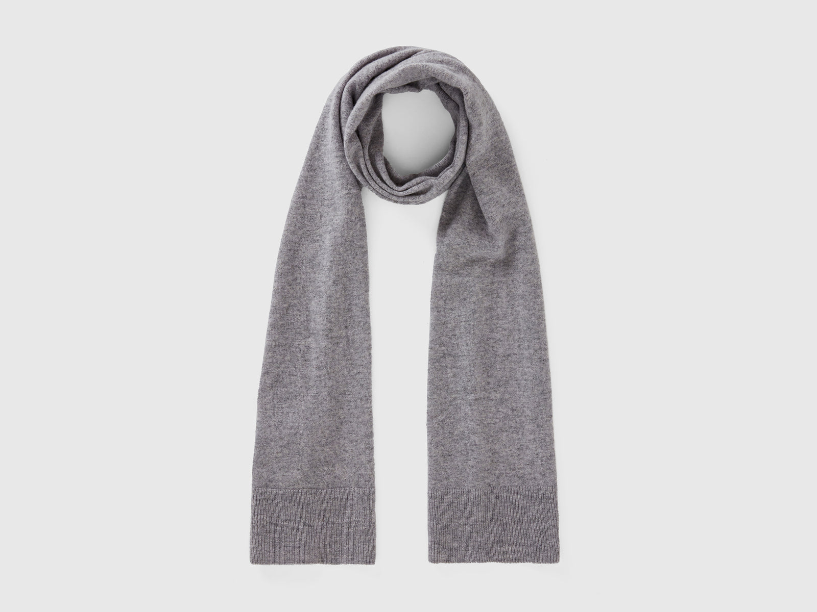 Sciarpao mélange in pura lana Merino da donna grigio chiaro | Benetton Outlet