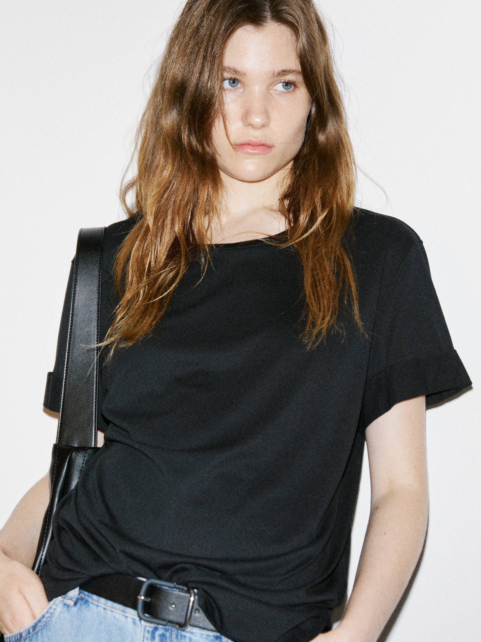 T-shirt relaxed fit da donna nero 2 | Sisley Outlet