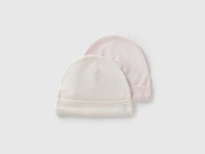 Due cappelli in cotone