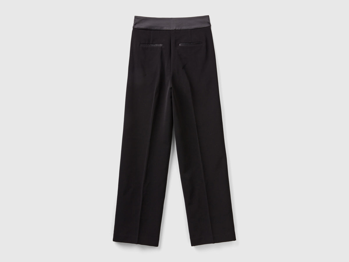 Pantaloni con cintura in raso