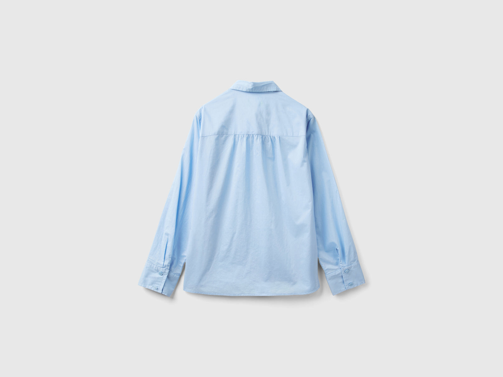 Camicia regular fit in cotone leggero da donna celeste 2 | Benetton Outlet
