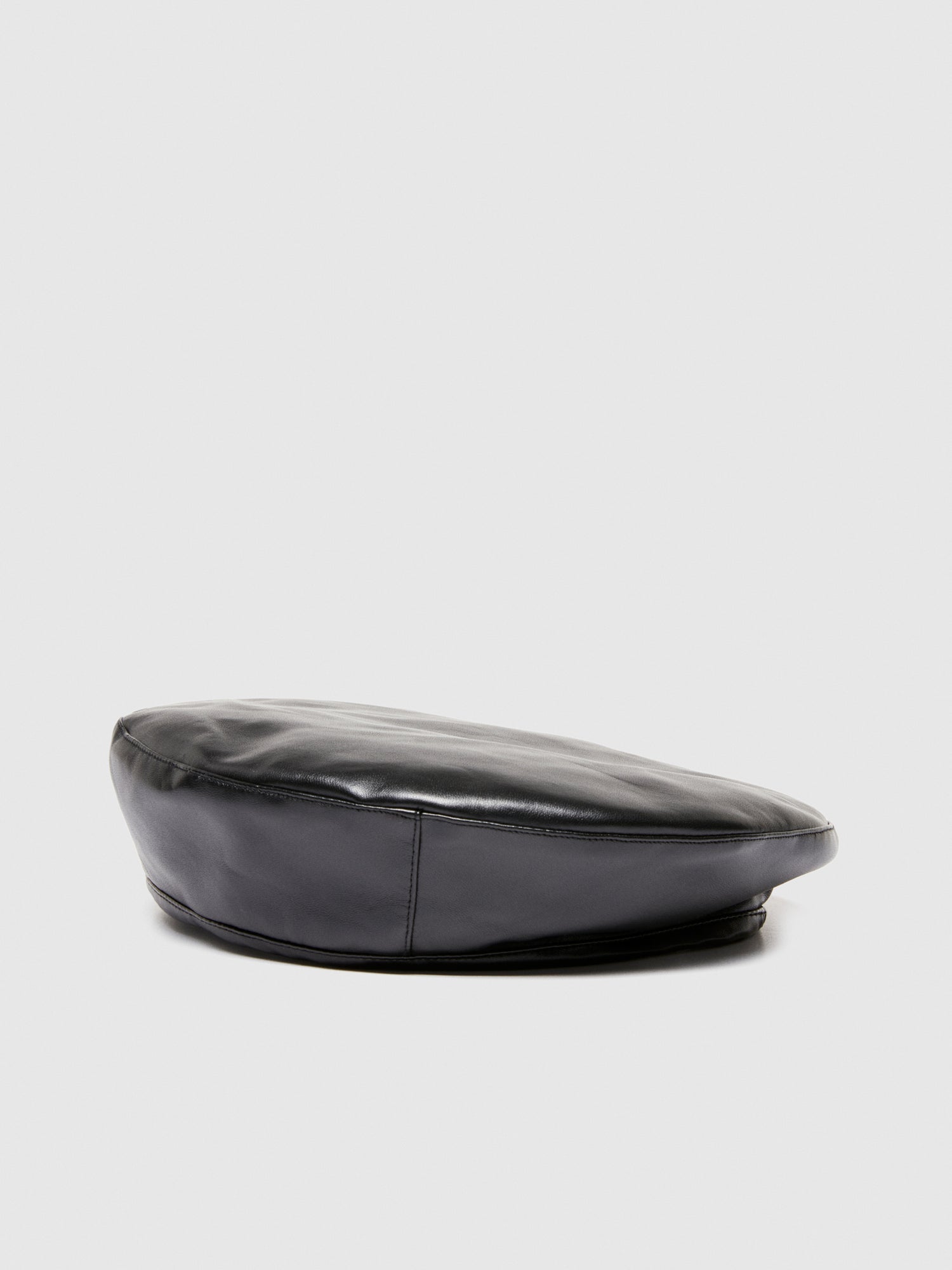 Basco tinta unita da donna nero | Sisley Outlet