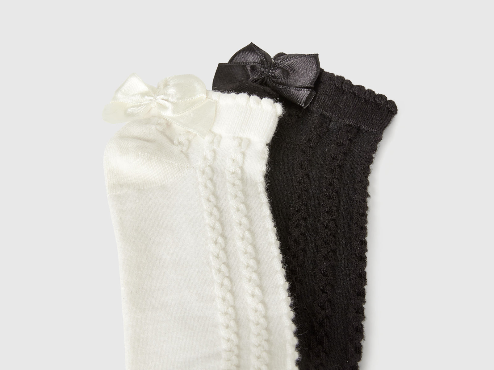 Calzini corti con fiocchetto da bambina bianco 2 | Benetton Outlet