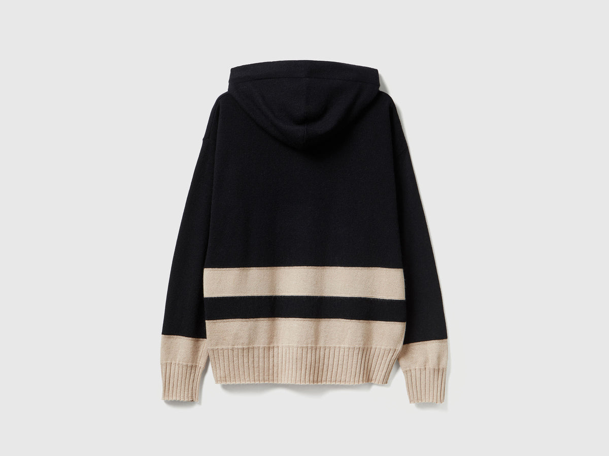 Maglia in misto cashmere con cappuccio