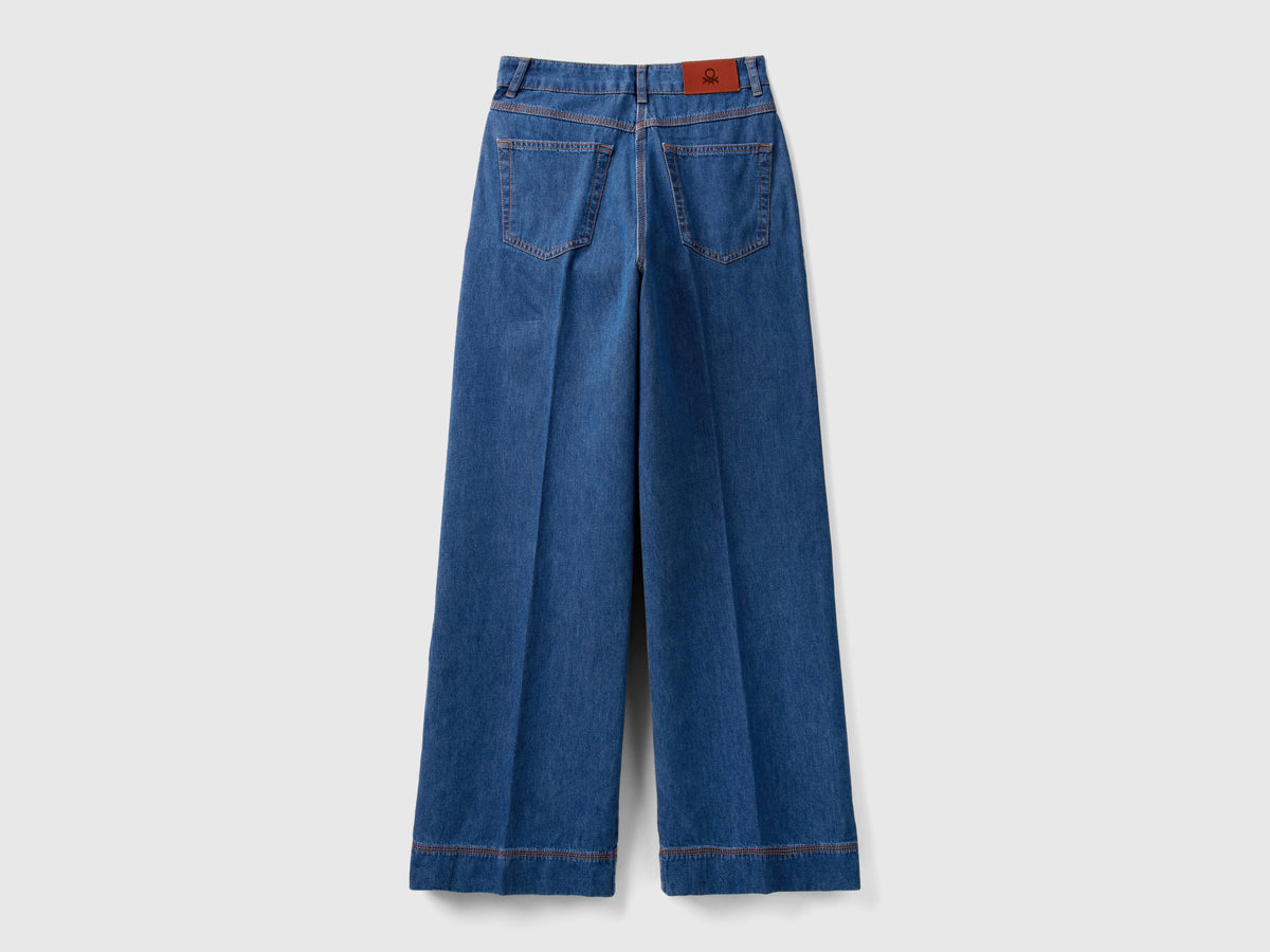 Wide leg jeans