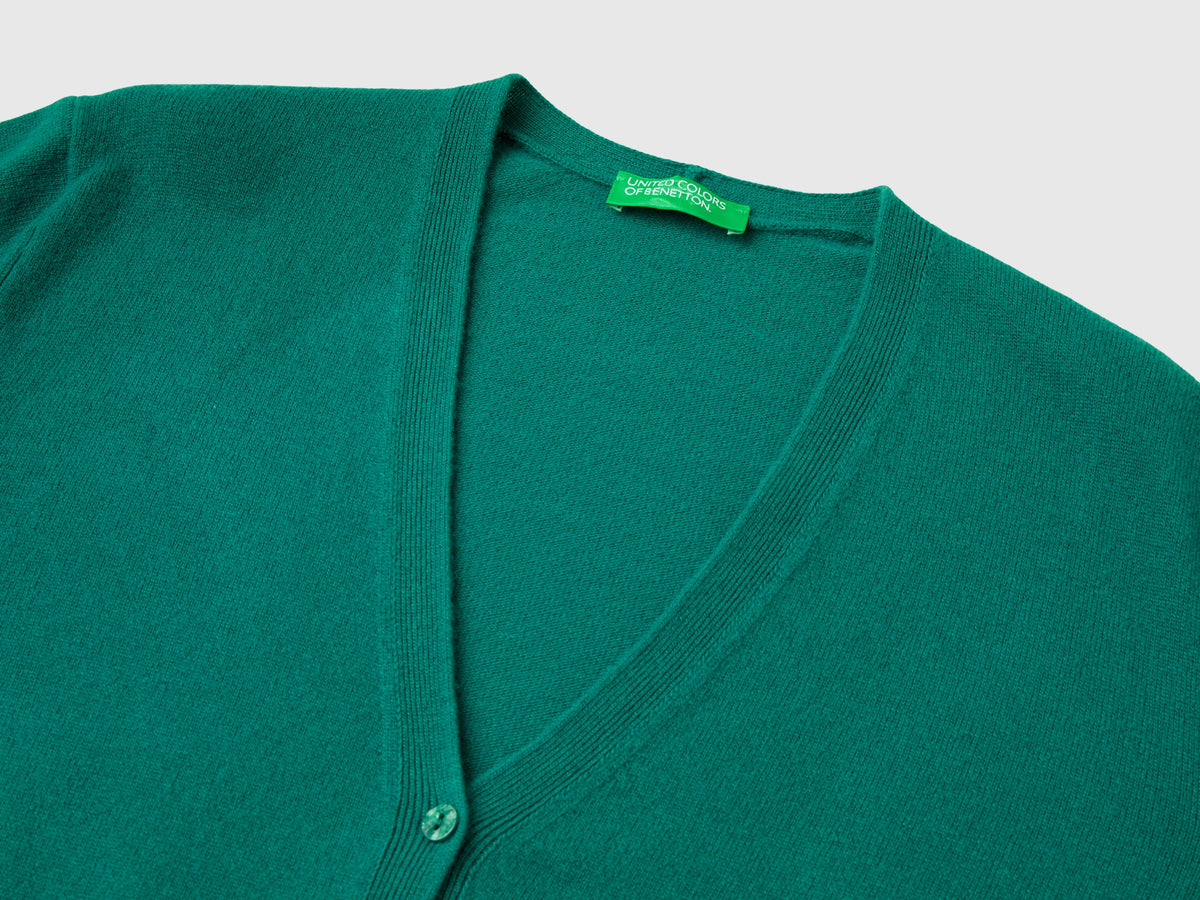 Forest green V-neck cardigan in pure Merino wool