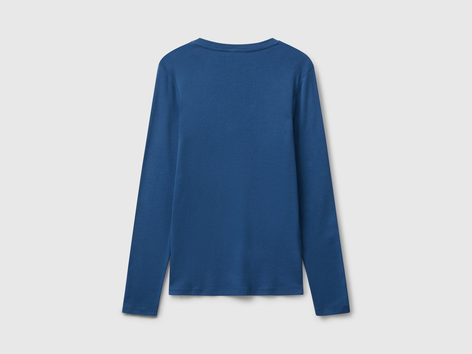 T-shirt  blu con scollo a V da donna avio 2 | Benetton Outlet