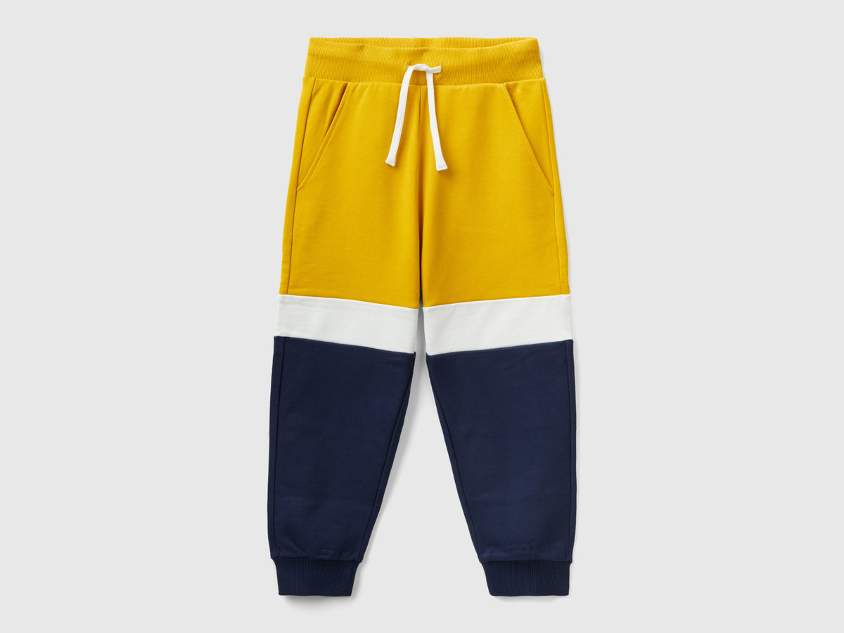 Joggers giallo ocra e blu scuro
