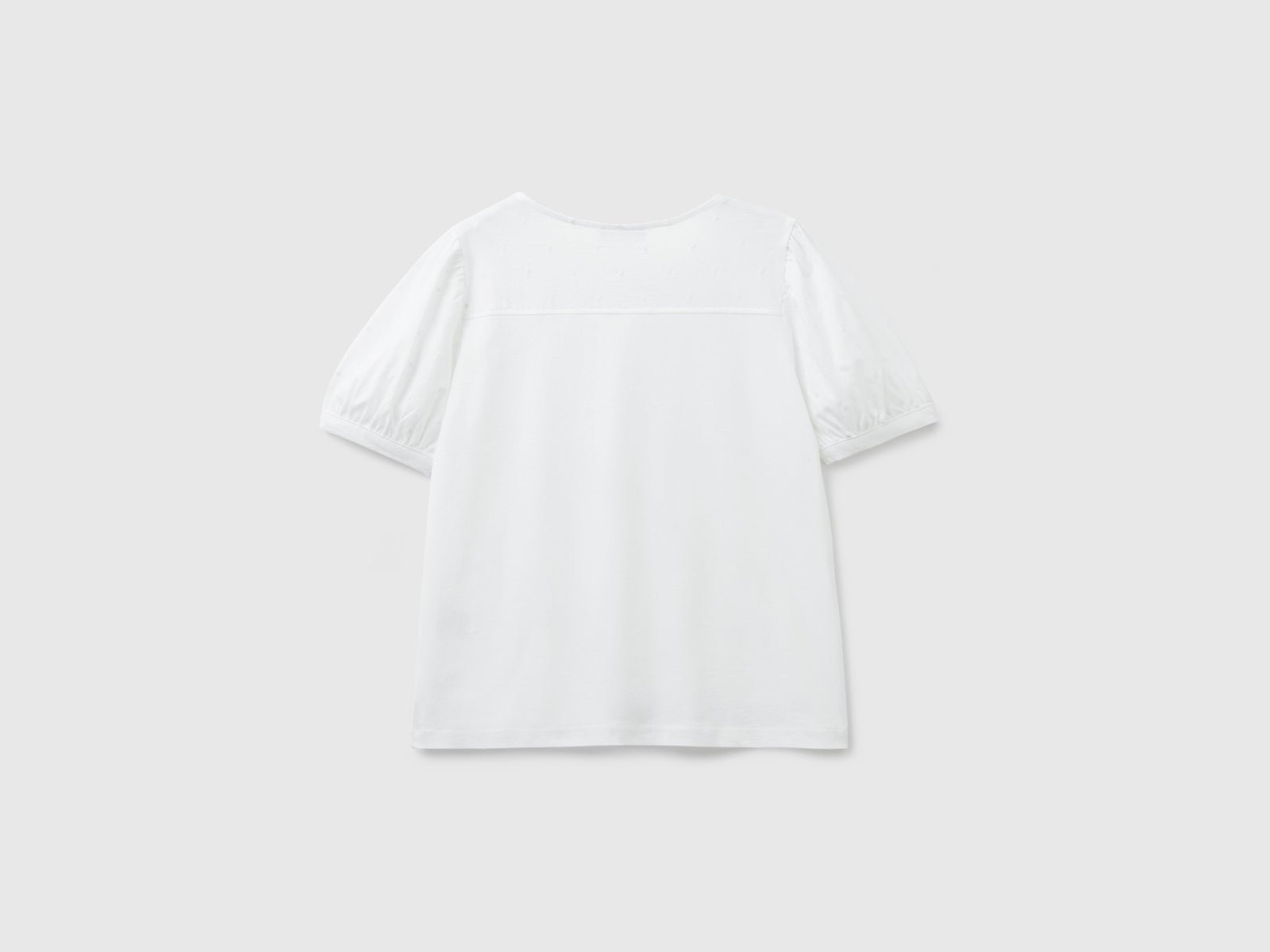T-shirt girocollo realizzata in puro cotone leggero da donna bianco 2 | Benetton Outlet