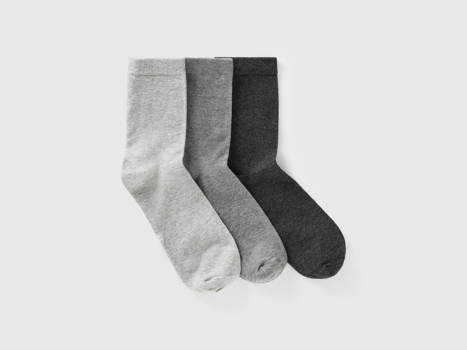 Tre paia di calzini lunghi in cotone stretch da uomo multi-color | Benetton Outlet