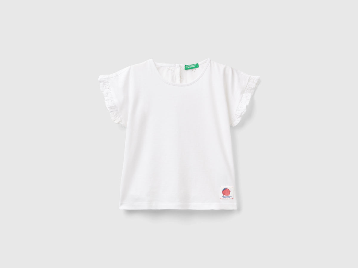 T-shirt con rouches e ricami sangallo